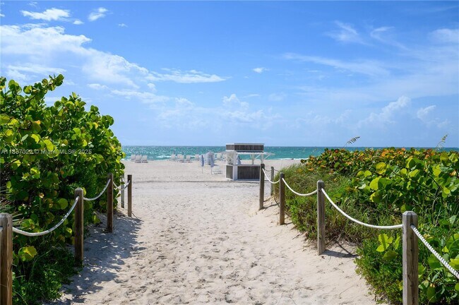 Building Photo - 325 Ocean Dr