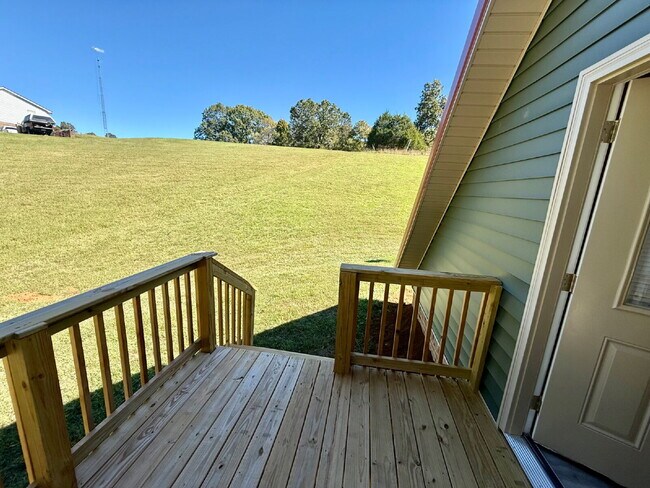 Building Photo - 3851 Dailey Rd