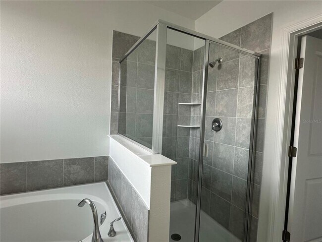 Building Photo - 8956 Swing Ln