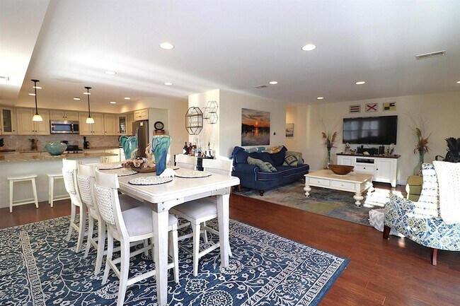 Building Photo - 9505 Monmouth Ave