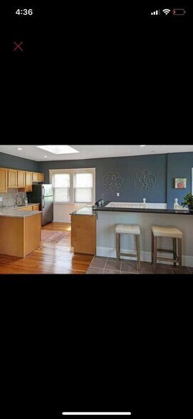 Kitchen (the Living room is behind) - 64 Percival St