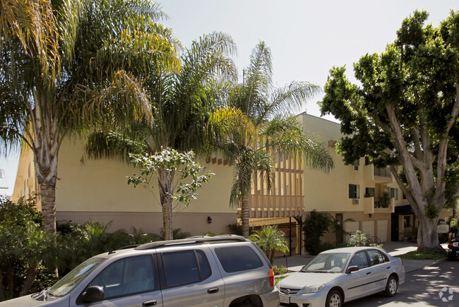 Building Photo - Camden Gardens Apartments