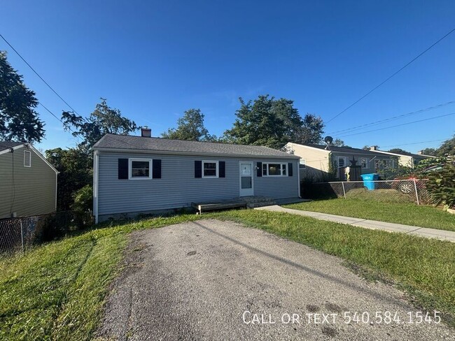 Building Photo - 4230 Moomaw Ave NW