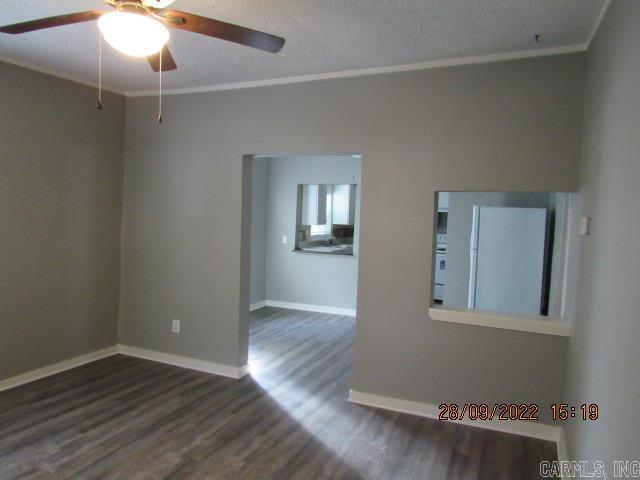 Building Photo - 521 Grove St
