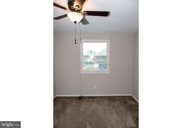 Building Photo - 54 Reliance Ct