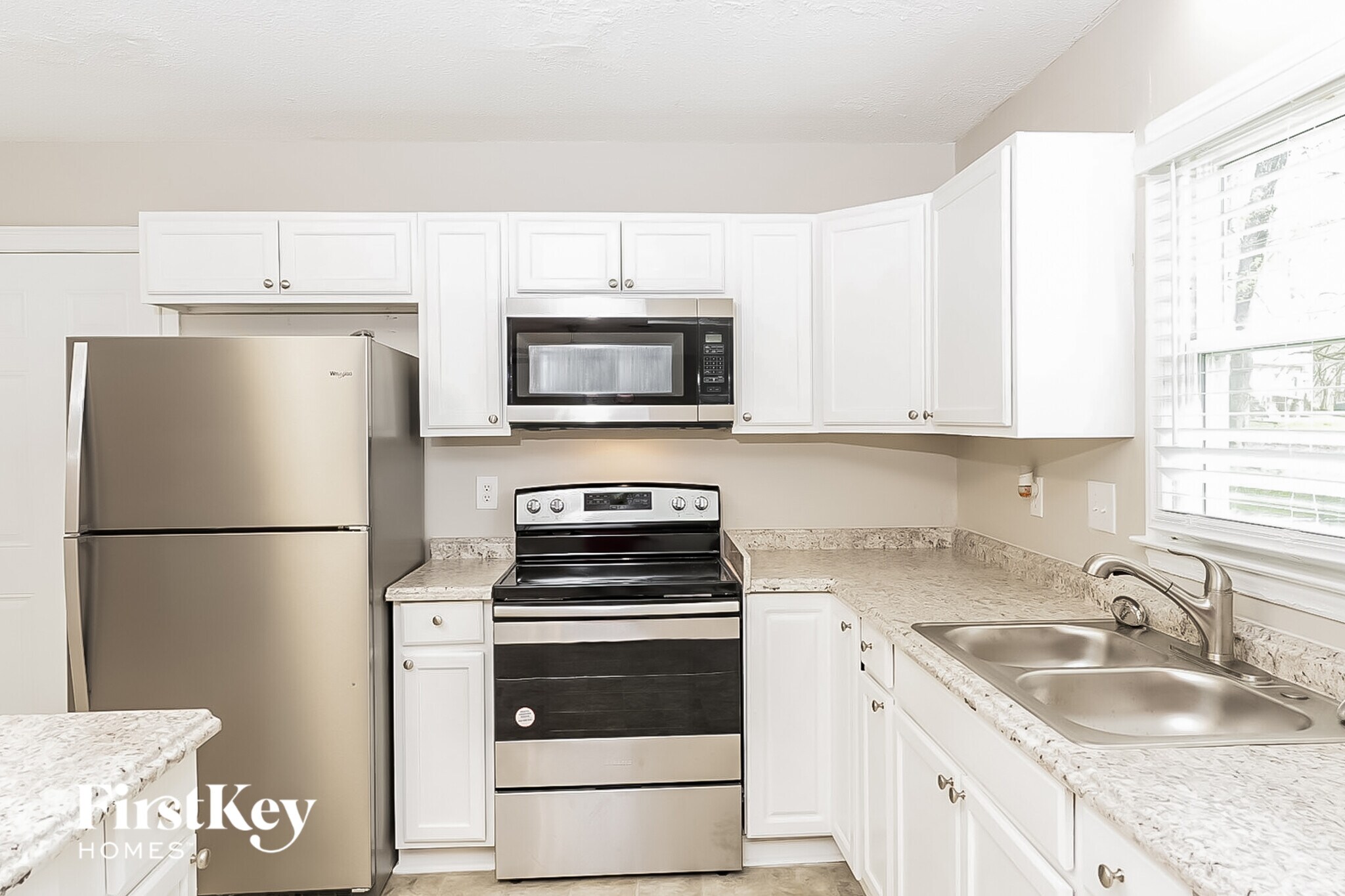 Building Photo - 4603 Chaucer Dr