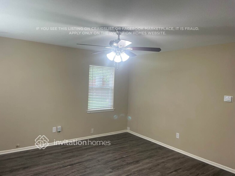 Building Photo - 371 Opal Ct