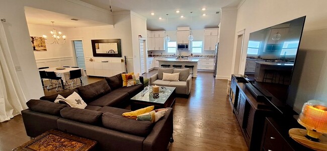 Building Photo - 130 Gulf Coast Cir