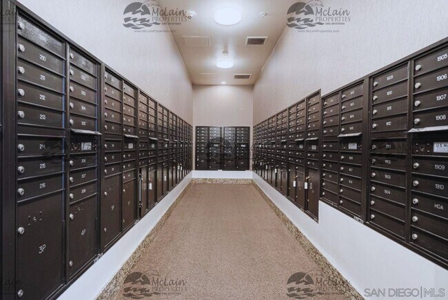 Building Photo - 1080 Park Blvd