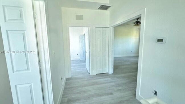 Building Photo - 11362 SW 137th Pl