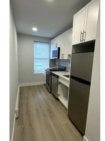 Building Photo - 43 Joy St