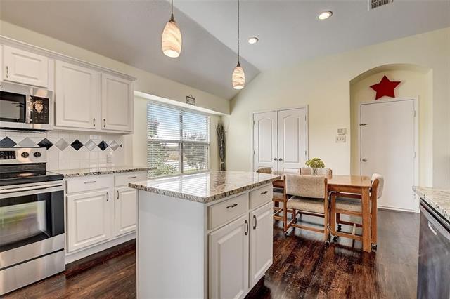 Building Photo - 11808 Woodland Way