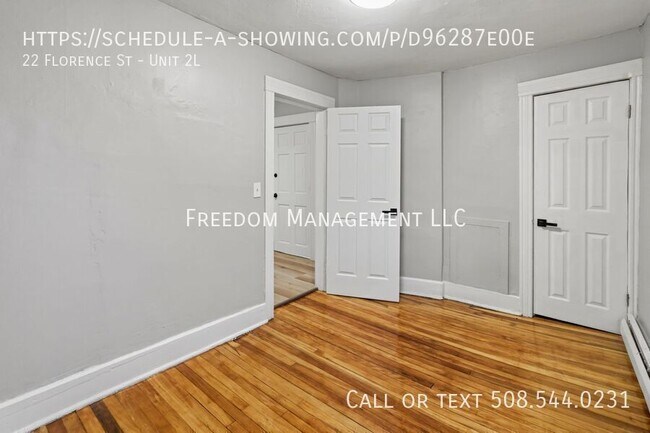 Building Photo - 22 Florence St