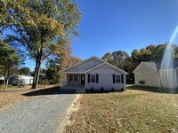 Building Photo - 77 Lakeview Dr