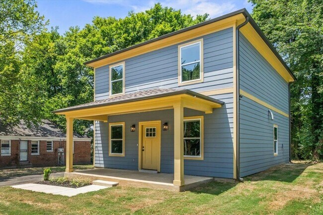 Building Photo - 2844 Nathan Ave