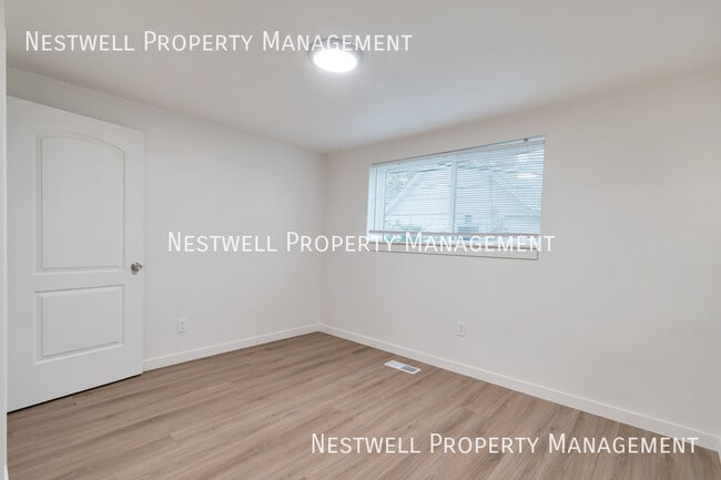 Building Photo - 356 S 1200 E