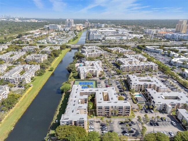 Building Photo - 7785 SW 86th St