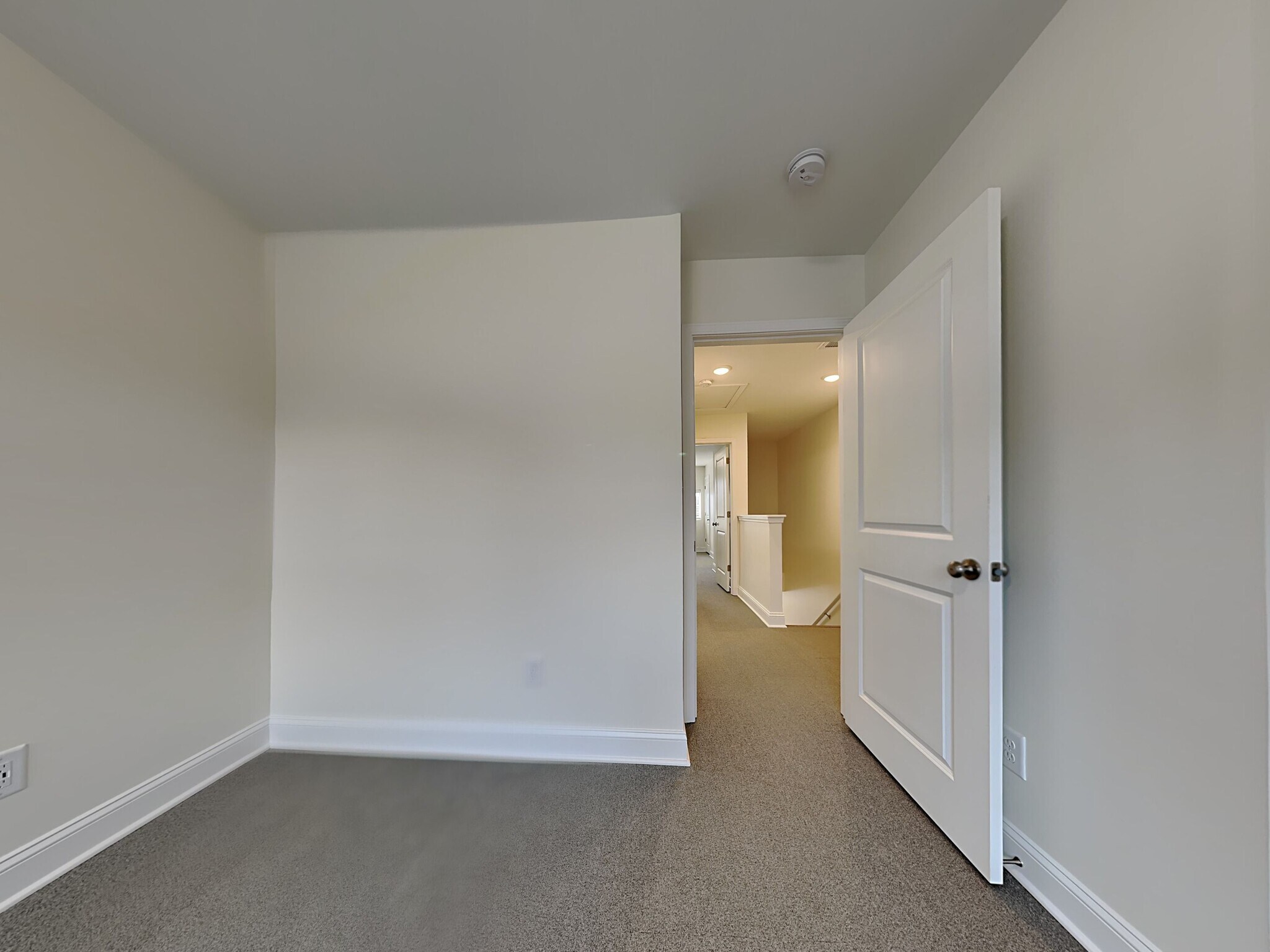 Building Photo - 2395 Eagle Creek Ct