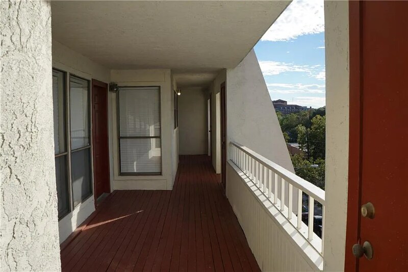 Building Photo - 3115 Helms St