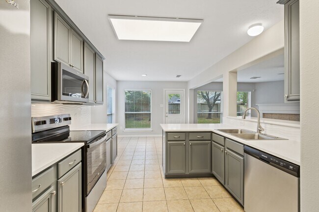 Building Photo - 21035 Summer Trace Ln