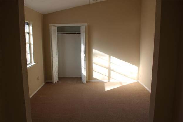 Building Photo - 8615 Riverside Walk Ln