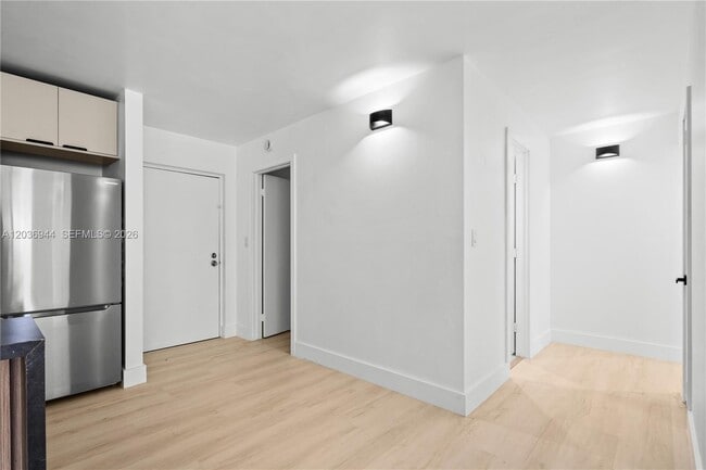 Building Photo - 14840 Naranja Lakes Blvd