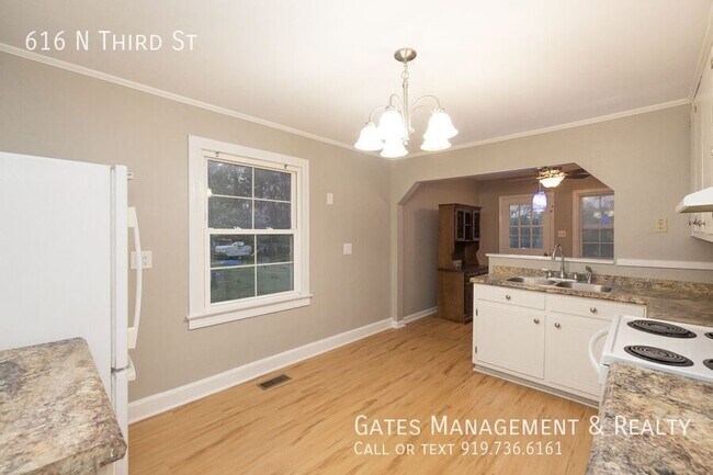 Building Photo - 616 N 3rd St