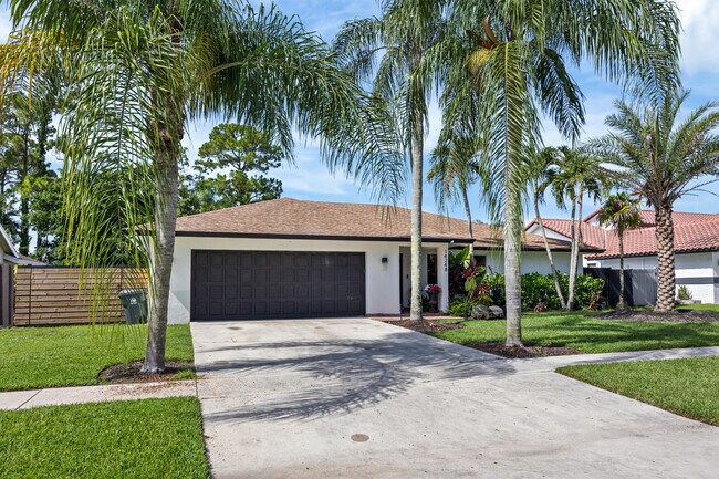 Building Photo - 14248 Paddock Dr