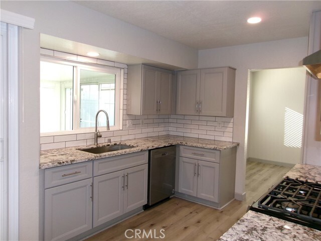 Building Photo - 11131 Davenport Pl