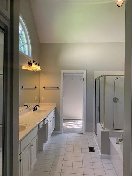 Building Photo - 4208 Terrace Ct SE