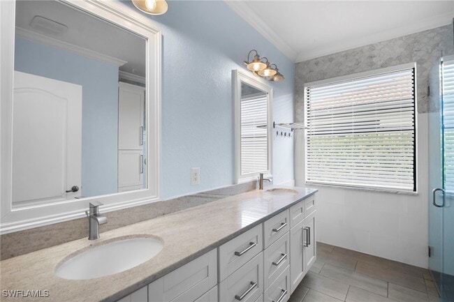 Building Photo - 12129 Country Day Cir