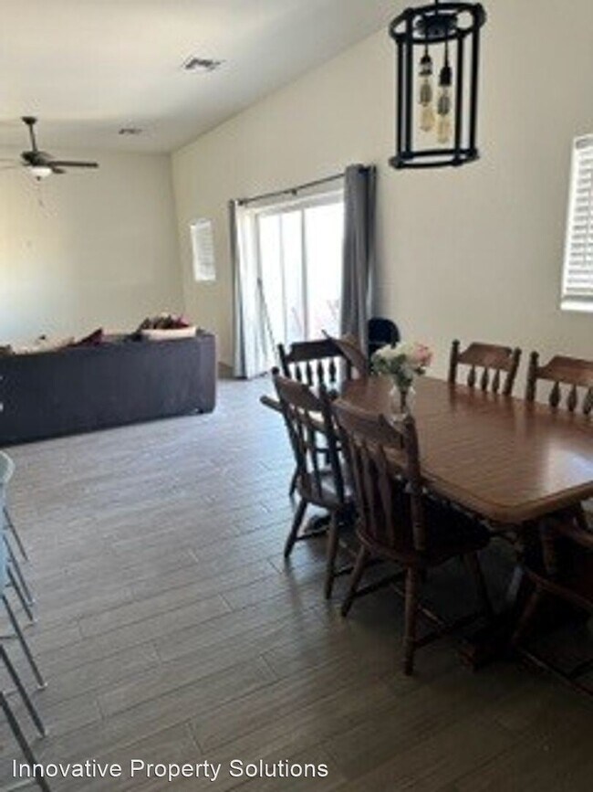 Building Photo - 3 br, 2 bath House - 7731 S Spinn Way