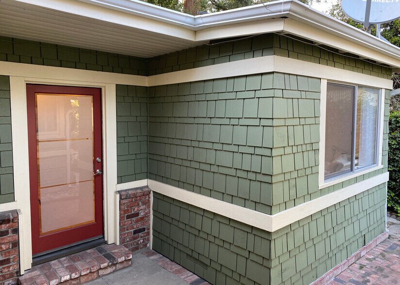 Building Photo - 1795 San Pasqual St