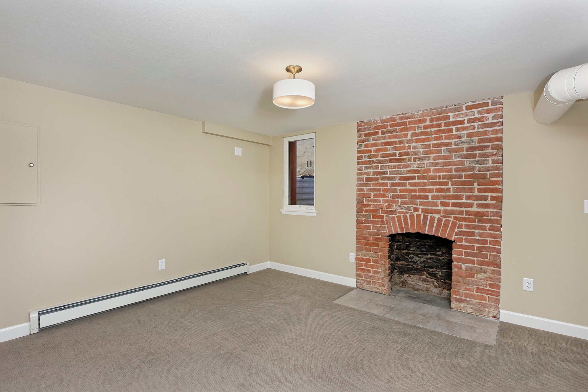 fireplace is now painted white - 915 Clarkson Street