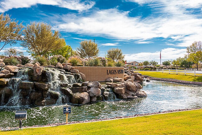 Primary Photo - 642 E Torrey Pines Pl