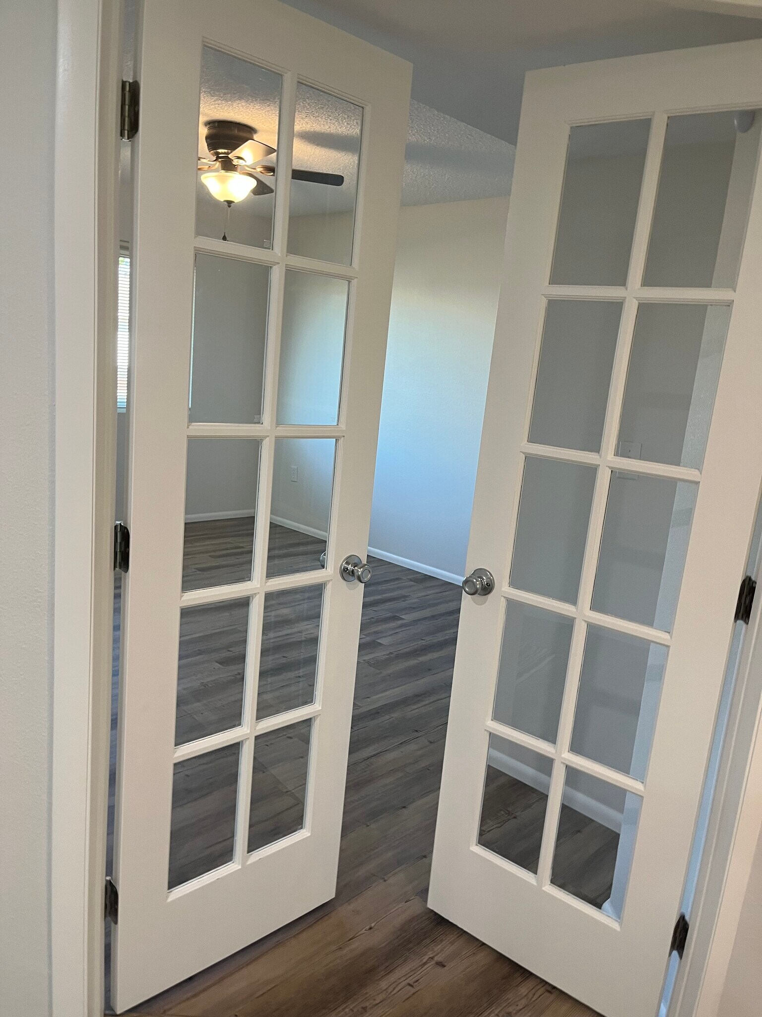 Building Photo - 10936 W Roundelay Cir