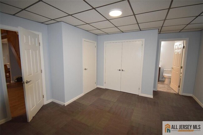 Building Photo - 99 Main St