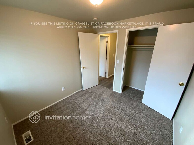 Building Photo - 7826 N Woodworth Ave