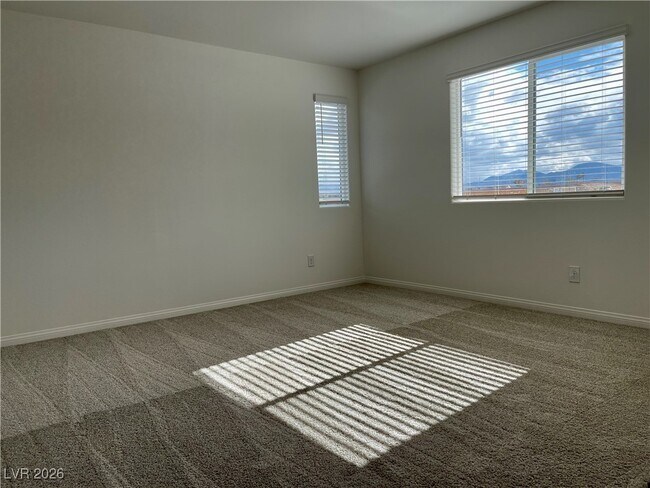 Building Photo - 12185 Scarlet Ember Rd