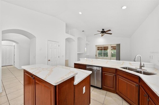 Building Photo - 7006 Pine Hollow Dr