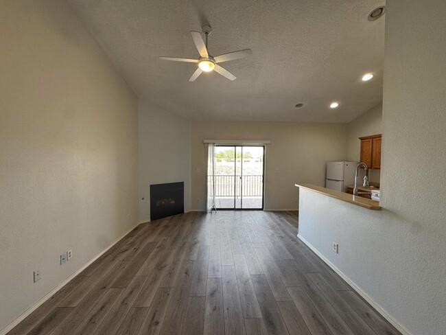 Building Photo - 1105 Meadowlark Way SE