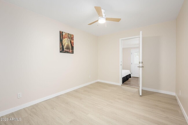 Building Photo - 903 W Missouri Ave