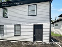 Building Photo - 2 bed/1 bath in Eado