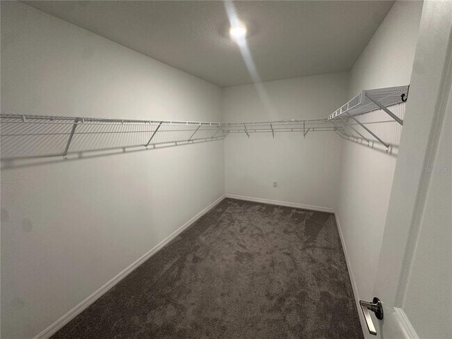 Building Photo - 1742 Red Loop