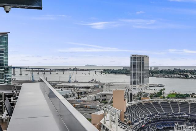 Building Photo - 321 Tenth Ave