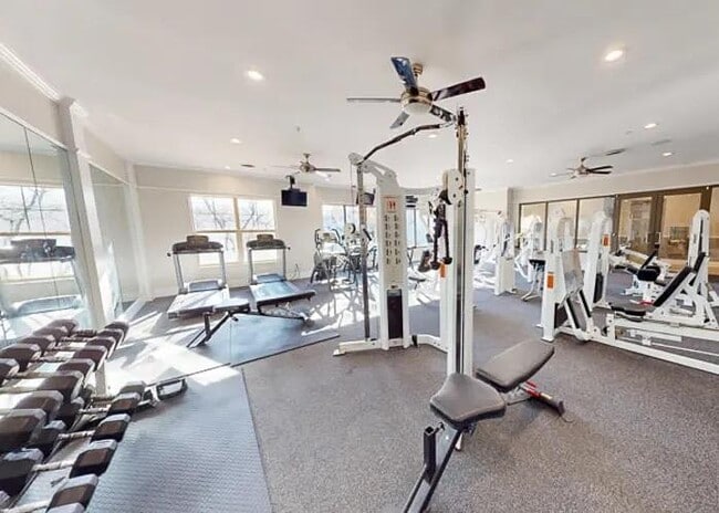 Building Photo - 3031 Eden Ave