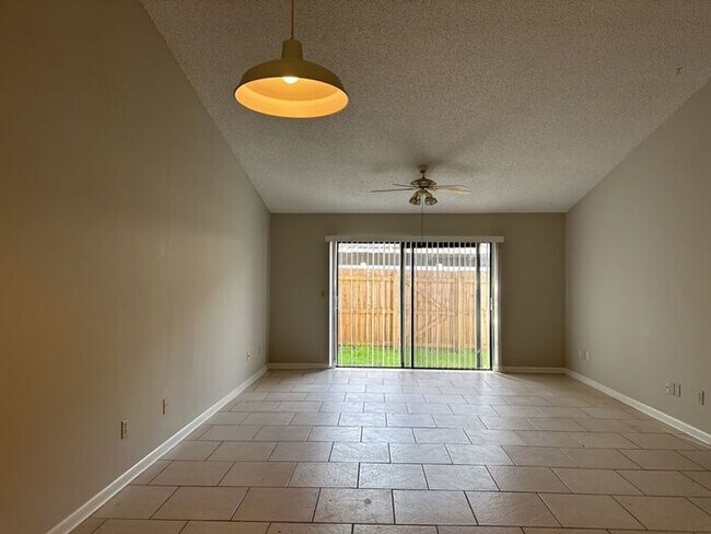 Building Photo - PLANTATION - BELLEFIELD VILLAGE