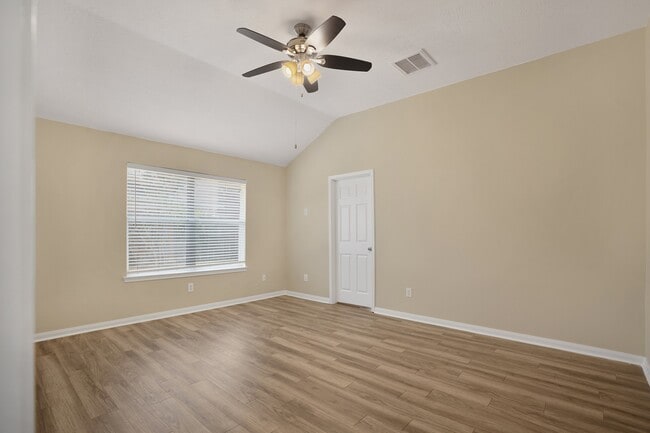 Building Photo - 21558 Duke Alexander Dr