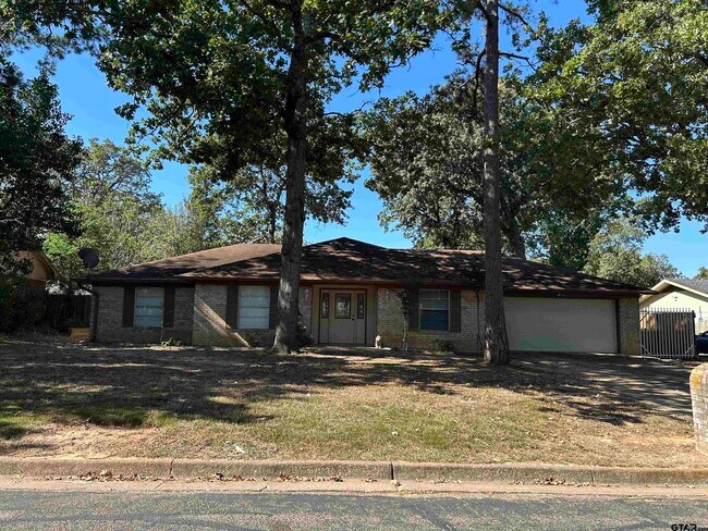 Primary Photo - 4615 Edinburgh Dr