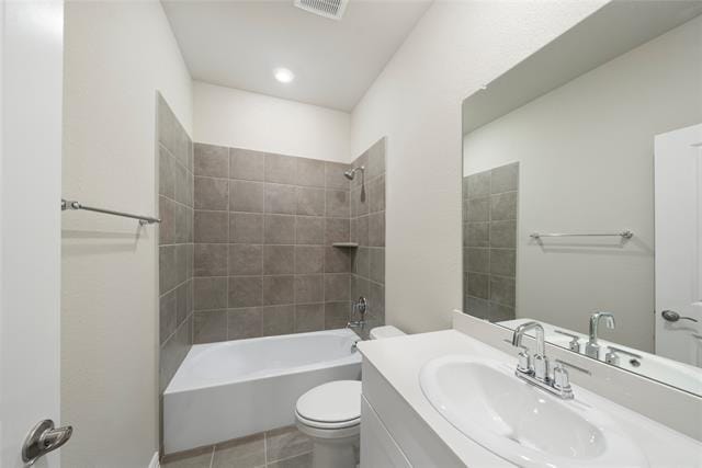 Building Photo - 704 Hemingway Ln